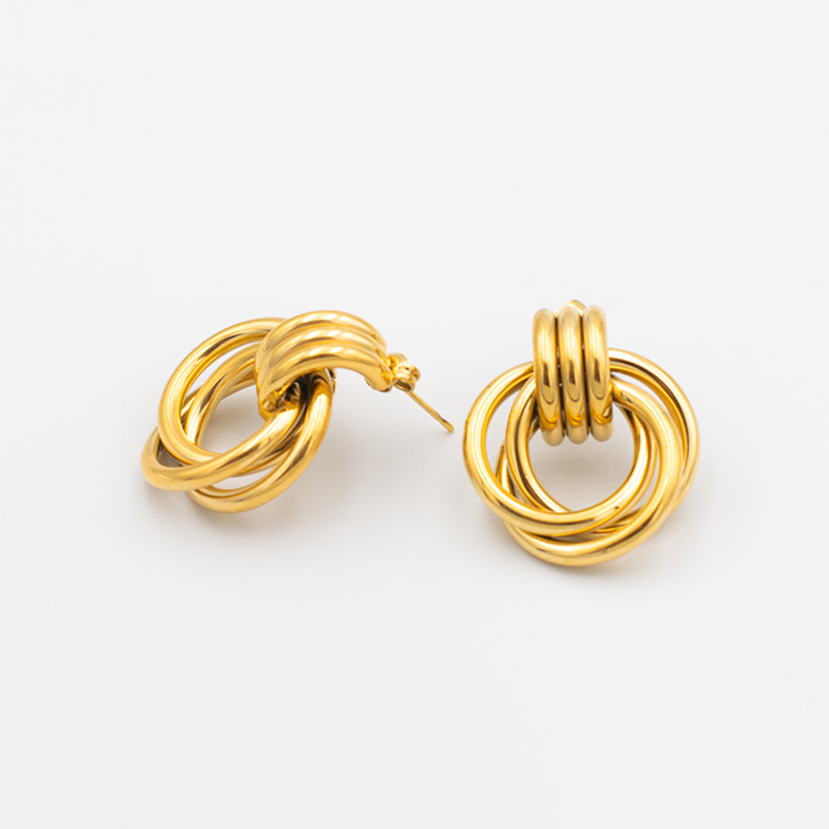 chunky gold hoop earrings